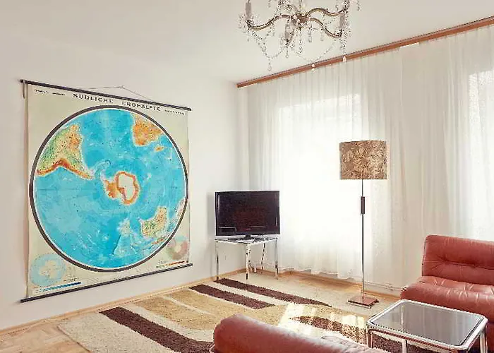 Hotel Am Brillantengrund 3*