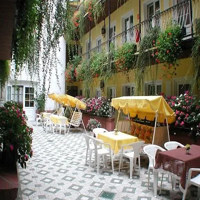 Am Brillantengrund Hotel 3*